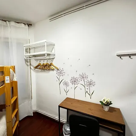 Paris 50 Bed & Breakfast *